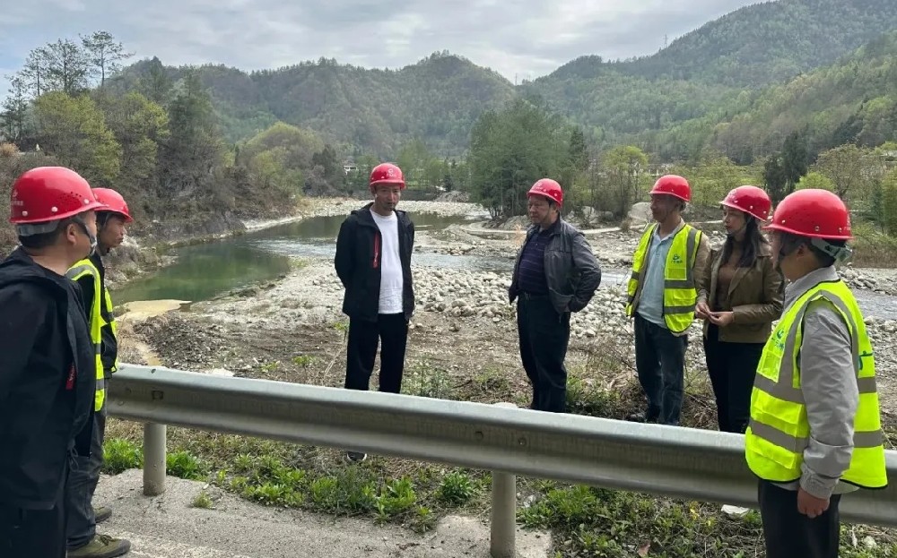 路橋集團開展清明節前安全檢查